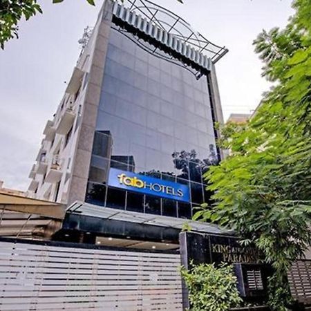 Fabhotel Skyry Ченай Екстериор снимка
