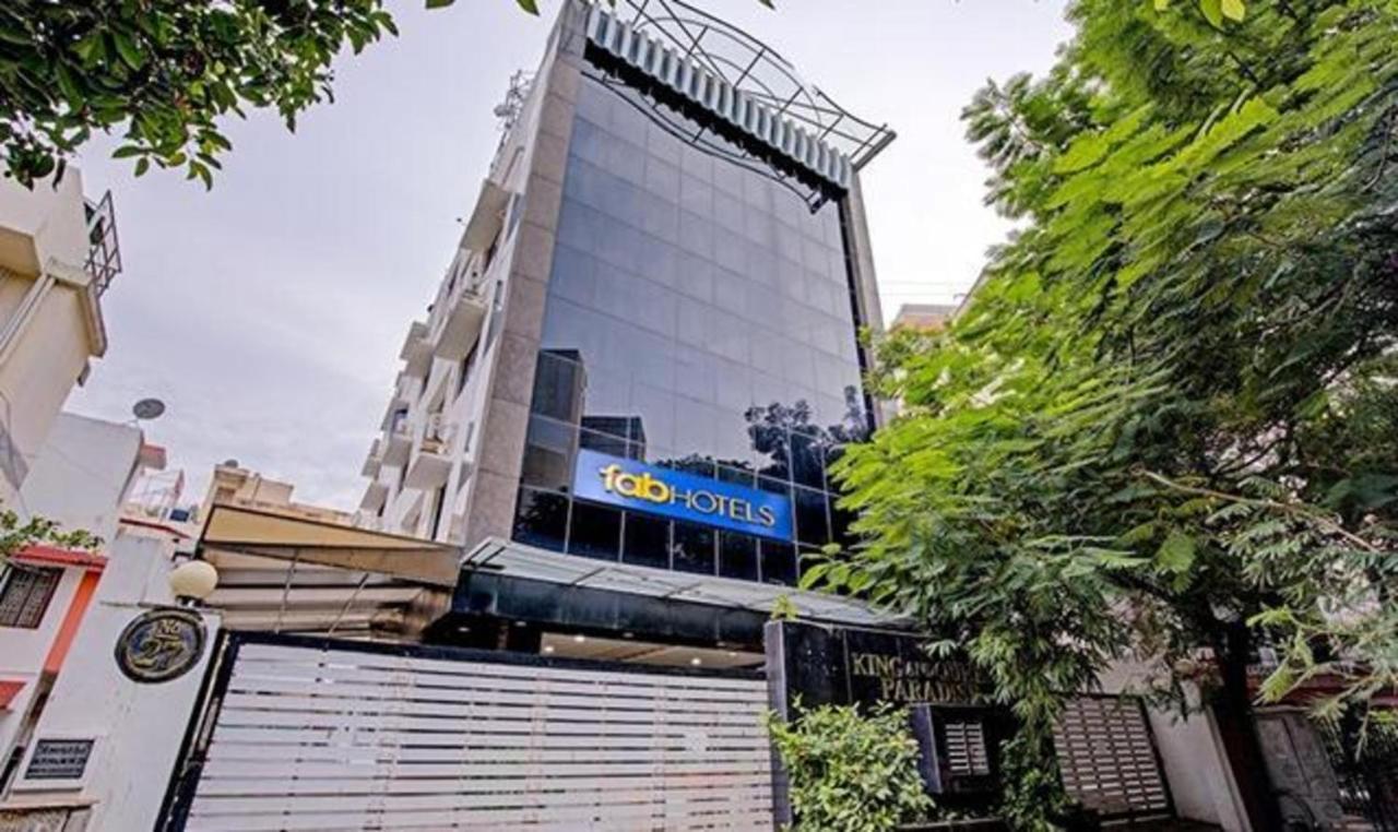 Fabhotel Skyry Ченай Екстериор снимка